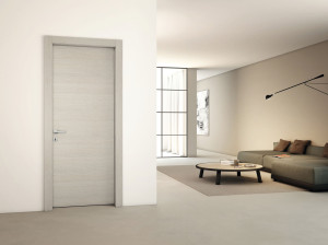 Деревянная дверь