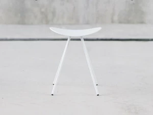 ENEA Низкий стул из стали и сиденье из полипропилена Coma