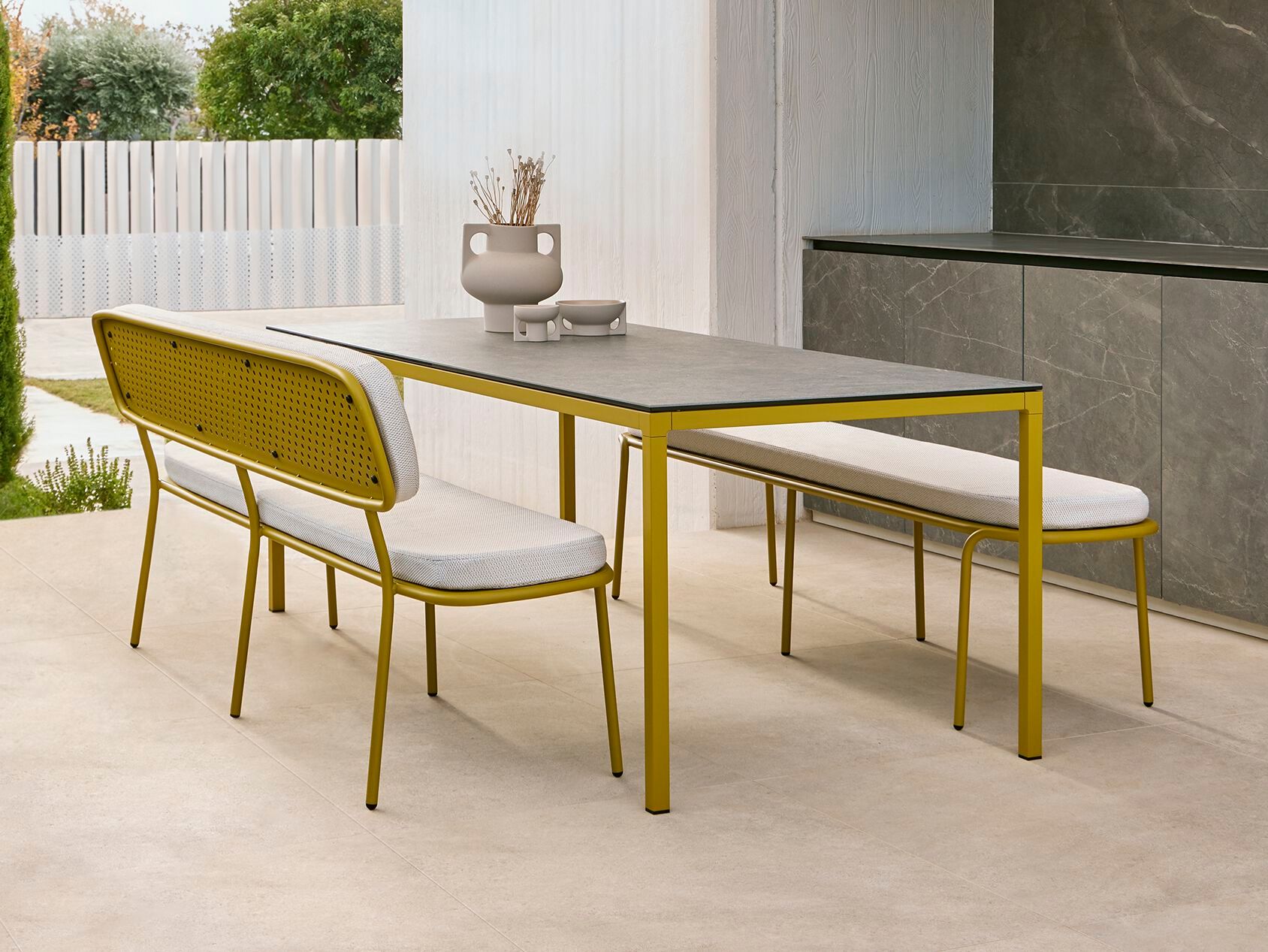 Прессованный алюминиевый садовый стол MUSOLA Brise ARCH-00056079