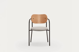 Металлический стул с мягким сиденьем