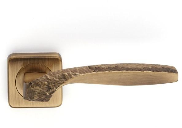 Pasini Ручка из латуни на розетке Quadrata 3541  - Вид №4