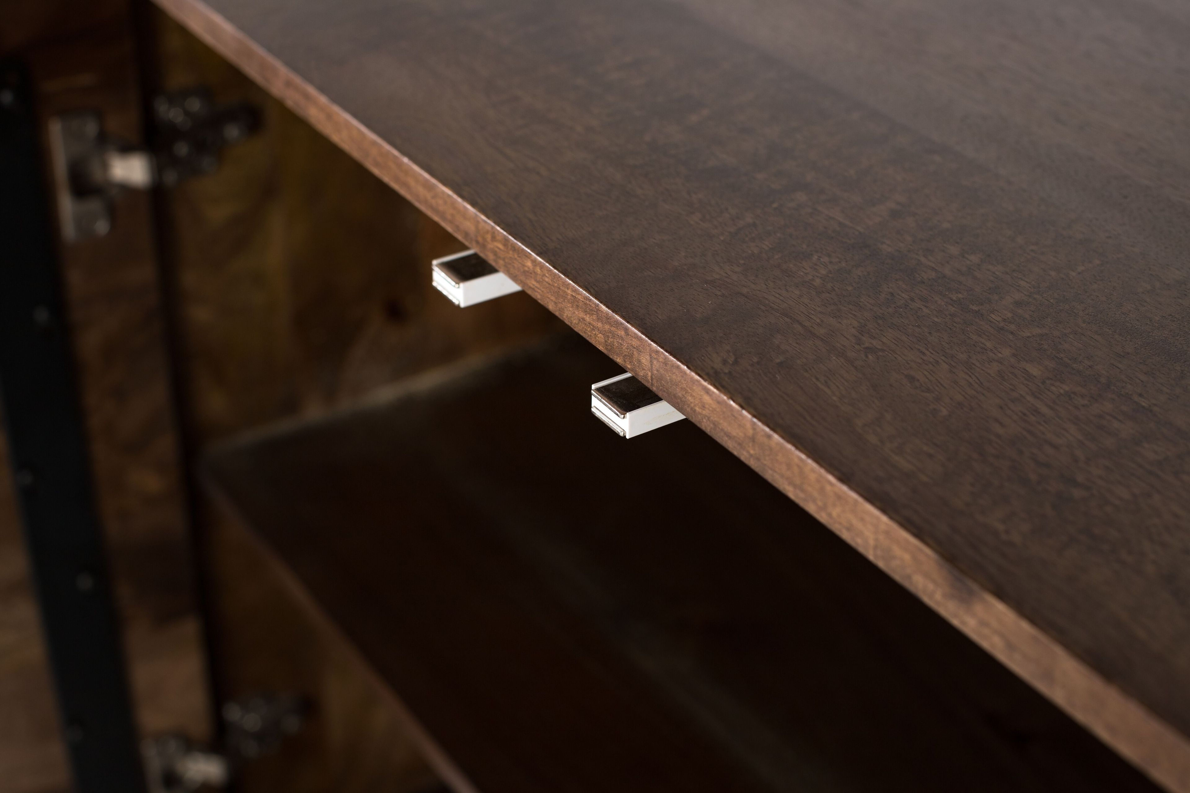 Манго Madia с распашными дверями Giner y Colomer 1669 ARCH-00045467 - Вид №3