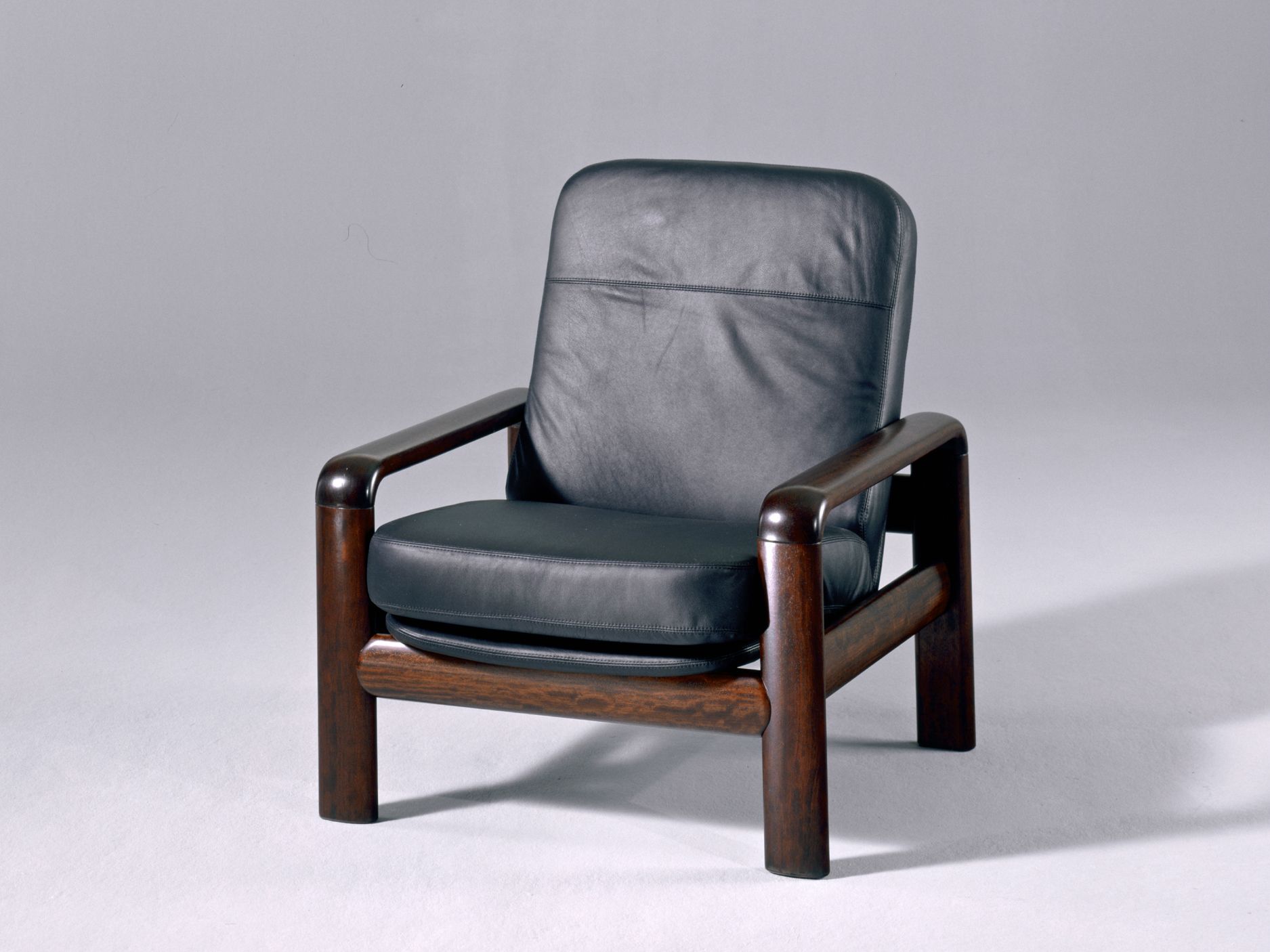 Кресло с подлокотниками Dyrlund 8405 ARCH-00037282 - Вид №1