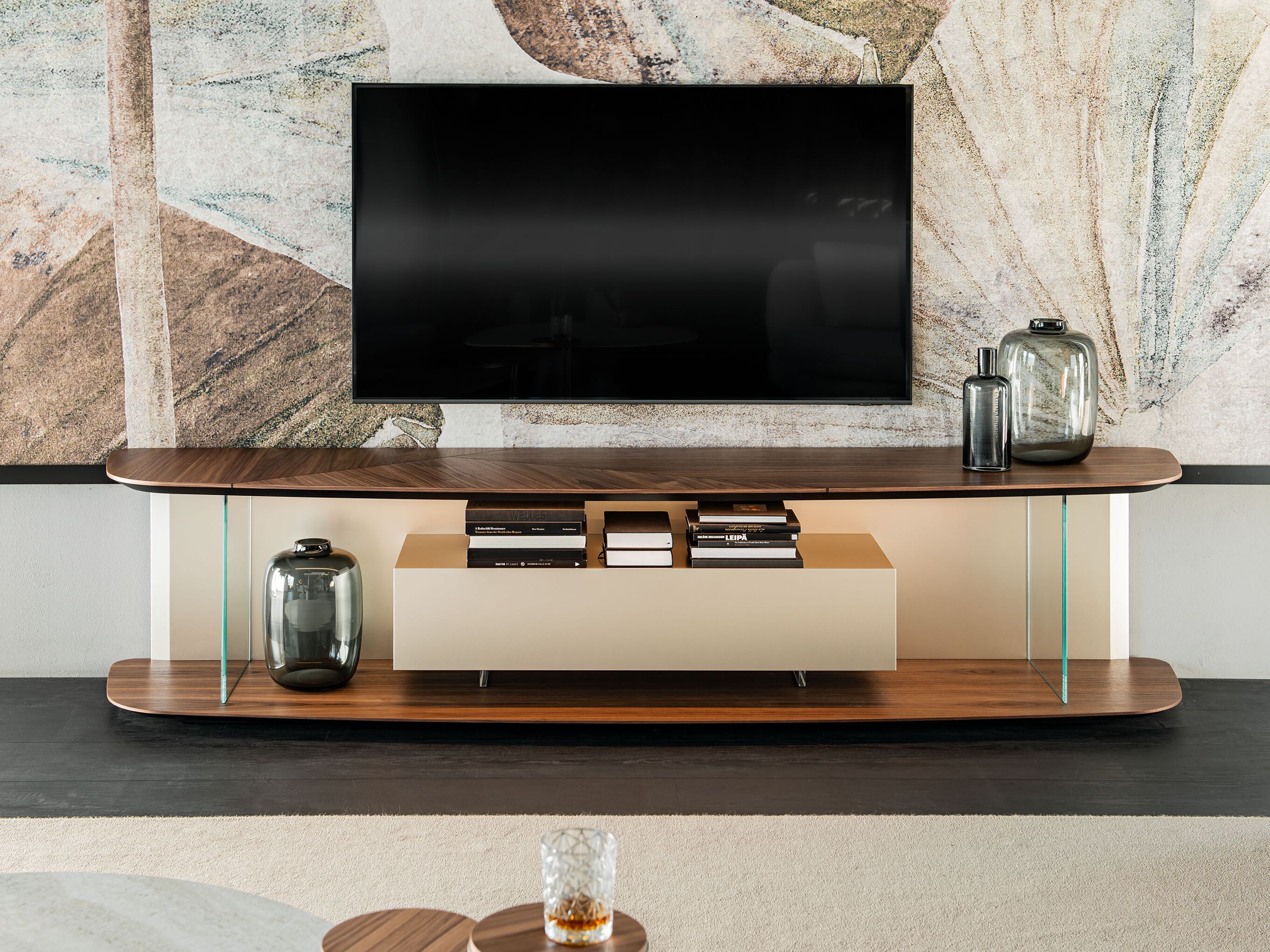 Шкаф для телевизора из дерева и стекла Cattelan italia ALTAVISTA ARCH-00094144