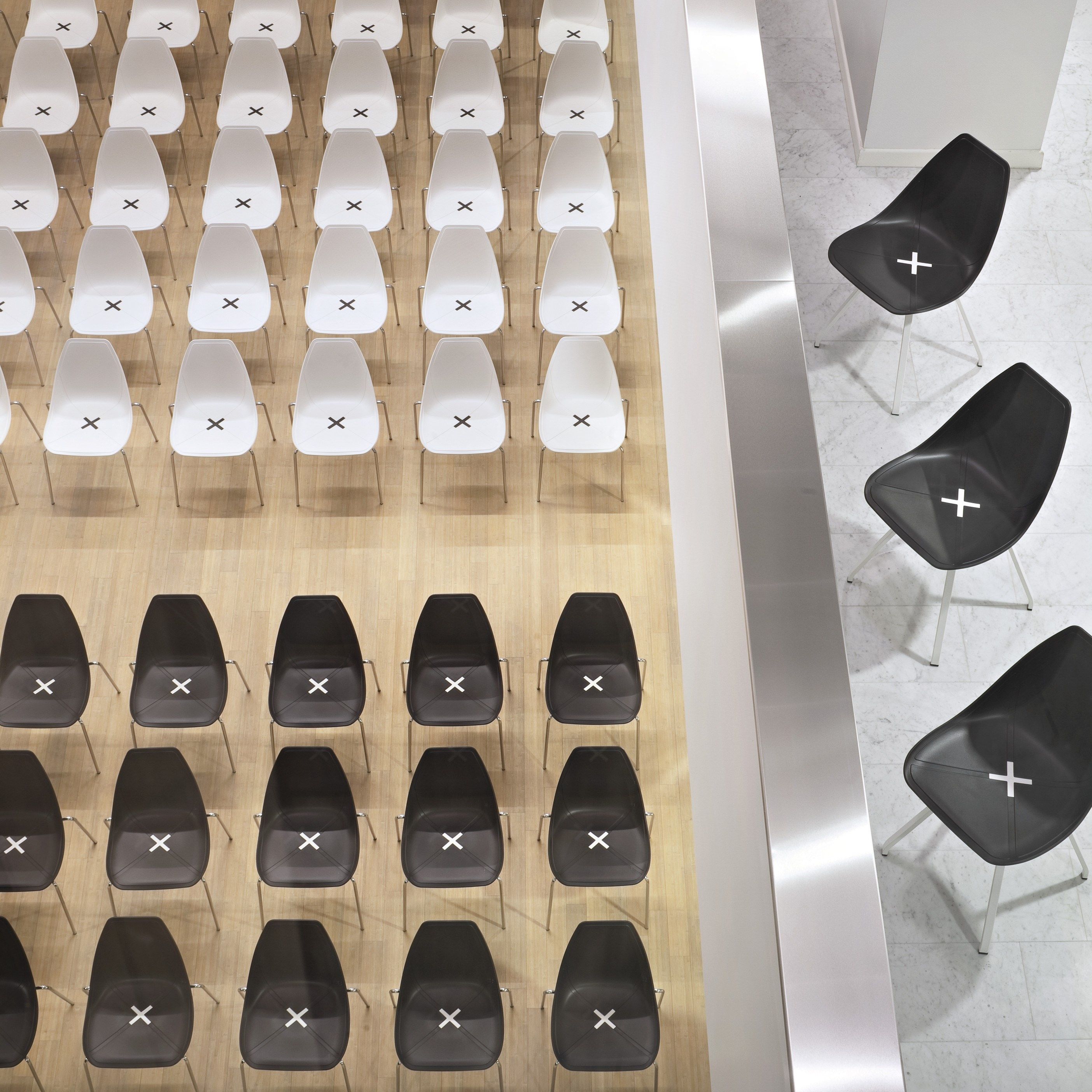 Стул из полипропилена ALMA DESIGN X Chair ARCH-00030709 - Вид №1