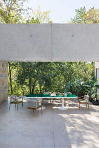 Керамический прямоугольный садовый стол