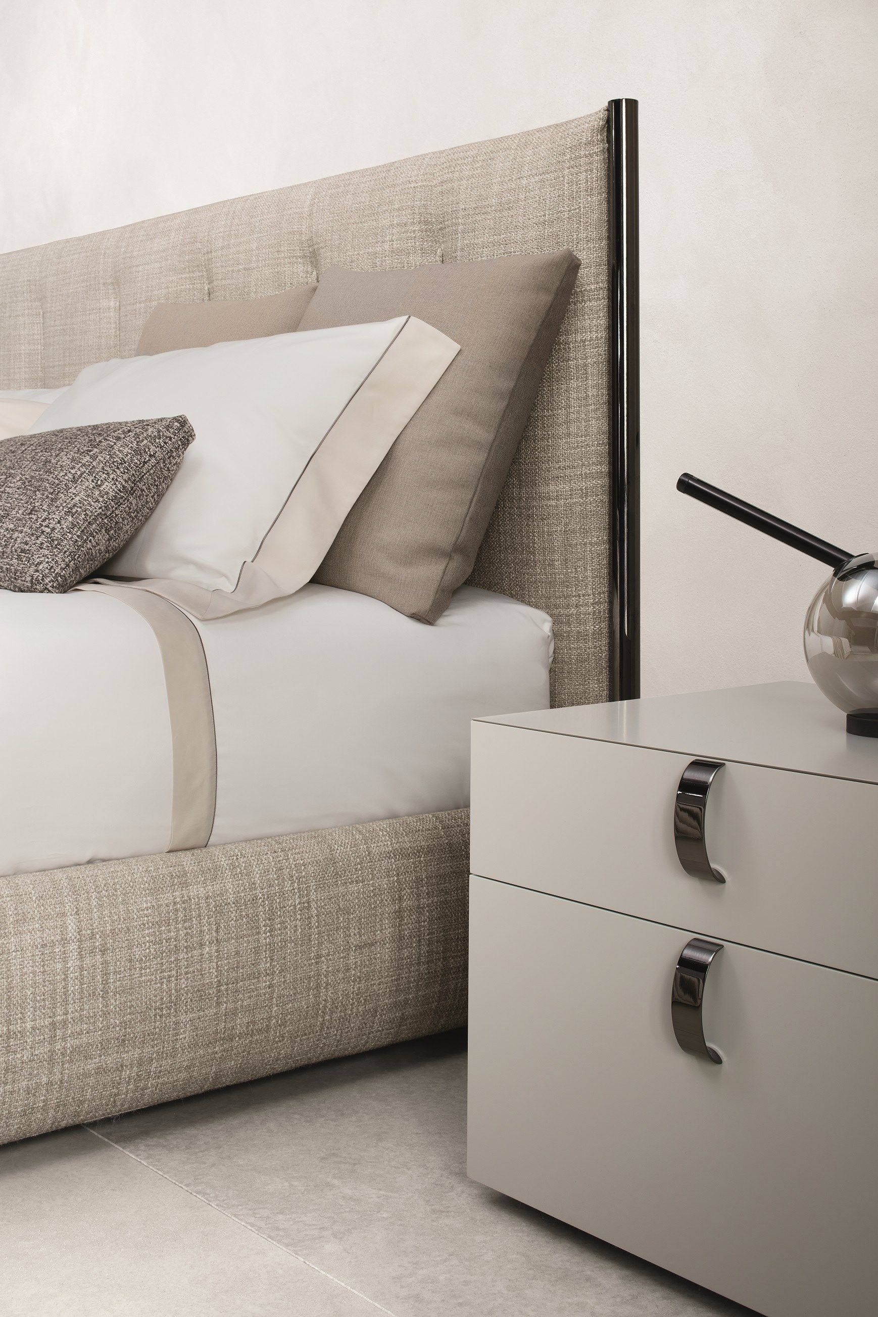 Тумбочка с ящиками Flou Splendor ARCH-00004555