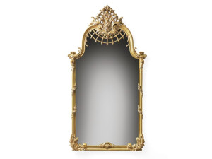 Прямоугольное настенное зеркало с рамкой