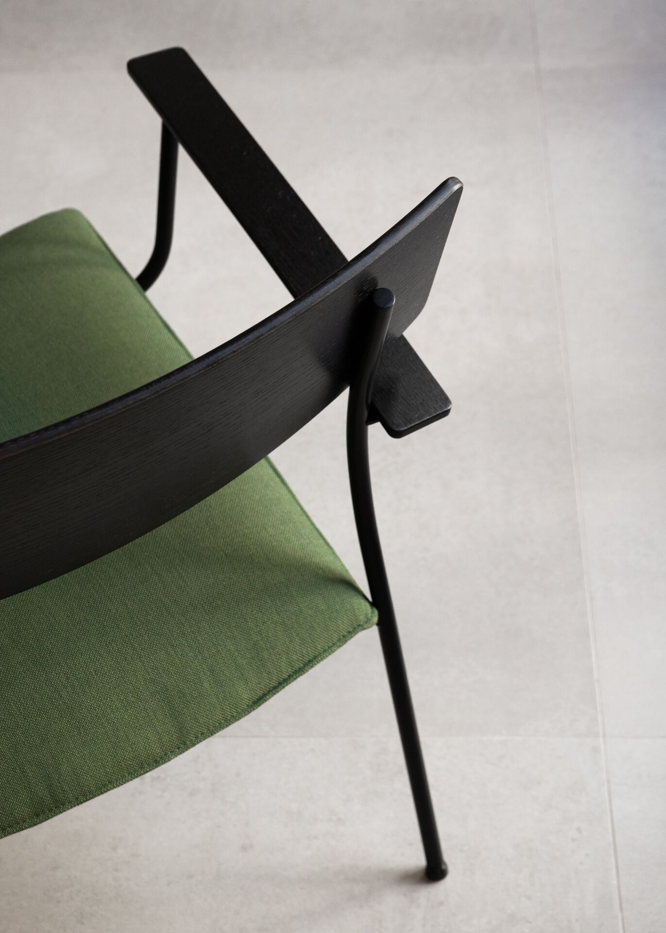 Деревянное кресло с мягким сиденьем Omelette Editions Alex ARCH-00066879 - Вид №3