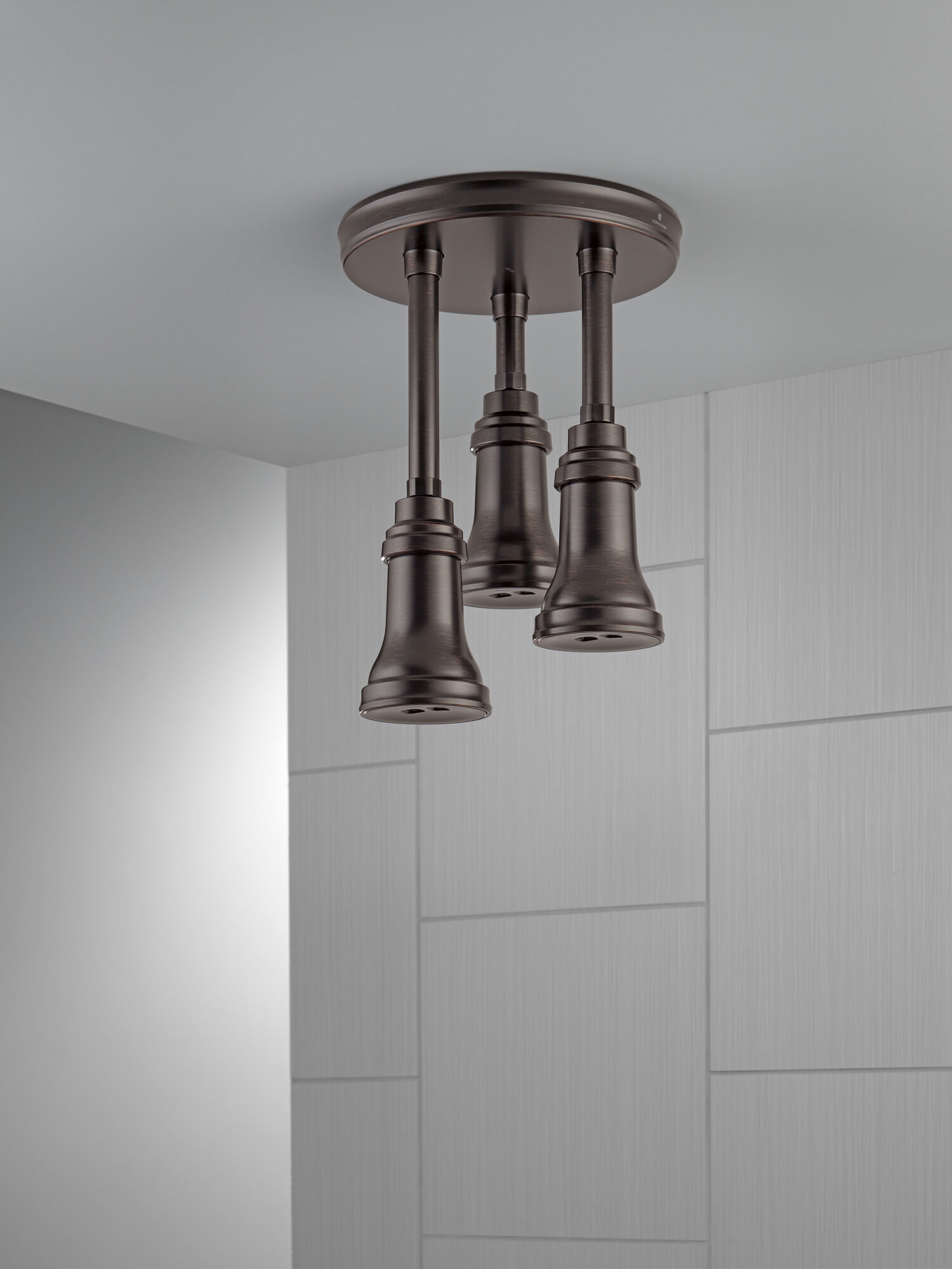 57190-RB H2Okinetic® Подвесная душевая лейка Raincan Delta Faucet Universal Showering Венецианская бронза  - Вид №4