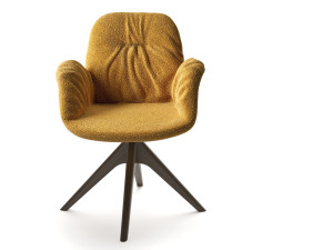 Тканевый стул с подлокотниками