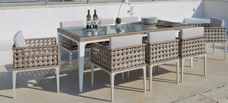 034852 Стол обеденный SkyLine Heart Santreyd 