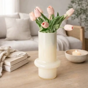 Ваза Betty стекло цвет бежевый 26 см