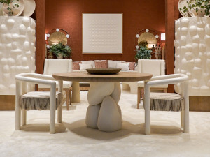 Круглый дубовый обеденный стол