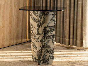 Квадратный мраморный журнальный столик