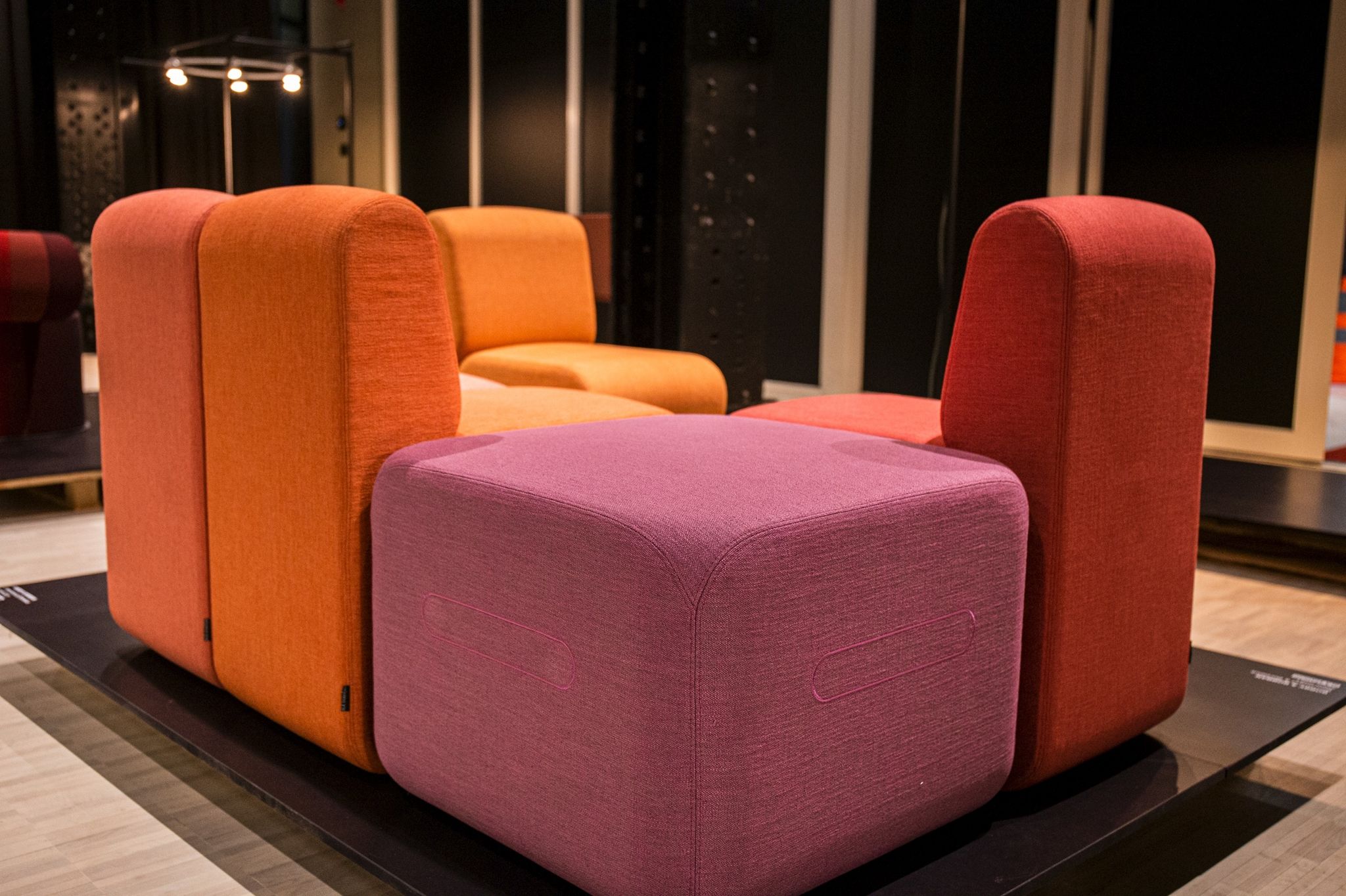 Квадратный пуф из ткани Bla Station ARCH-00129486 - Вид №16