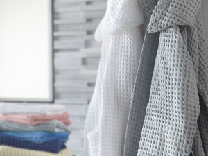 Хлопковый халат с капюшоном