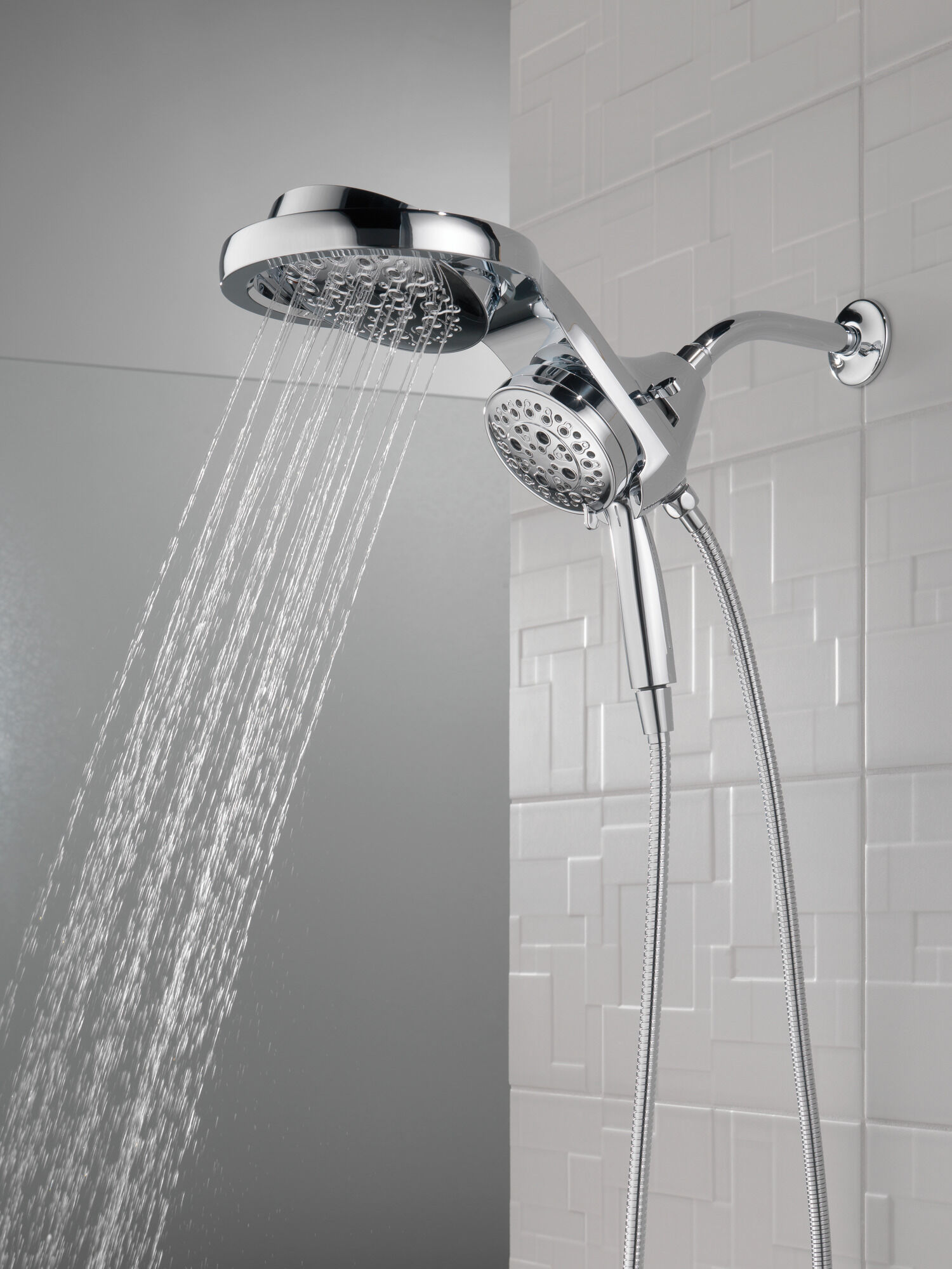 58680-CZ25 HydroRain® H2Okinetic® 5-регулировочная душевая лейка два в одном Delta Faucet Universal Showering Шампанское бронза  - Вид №11