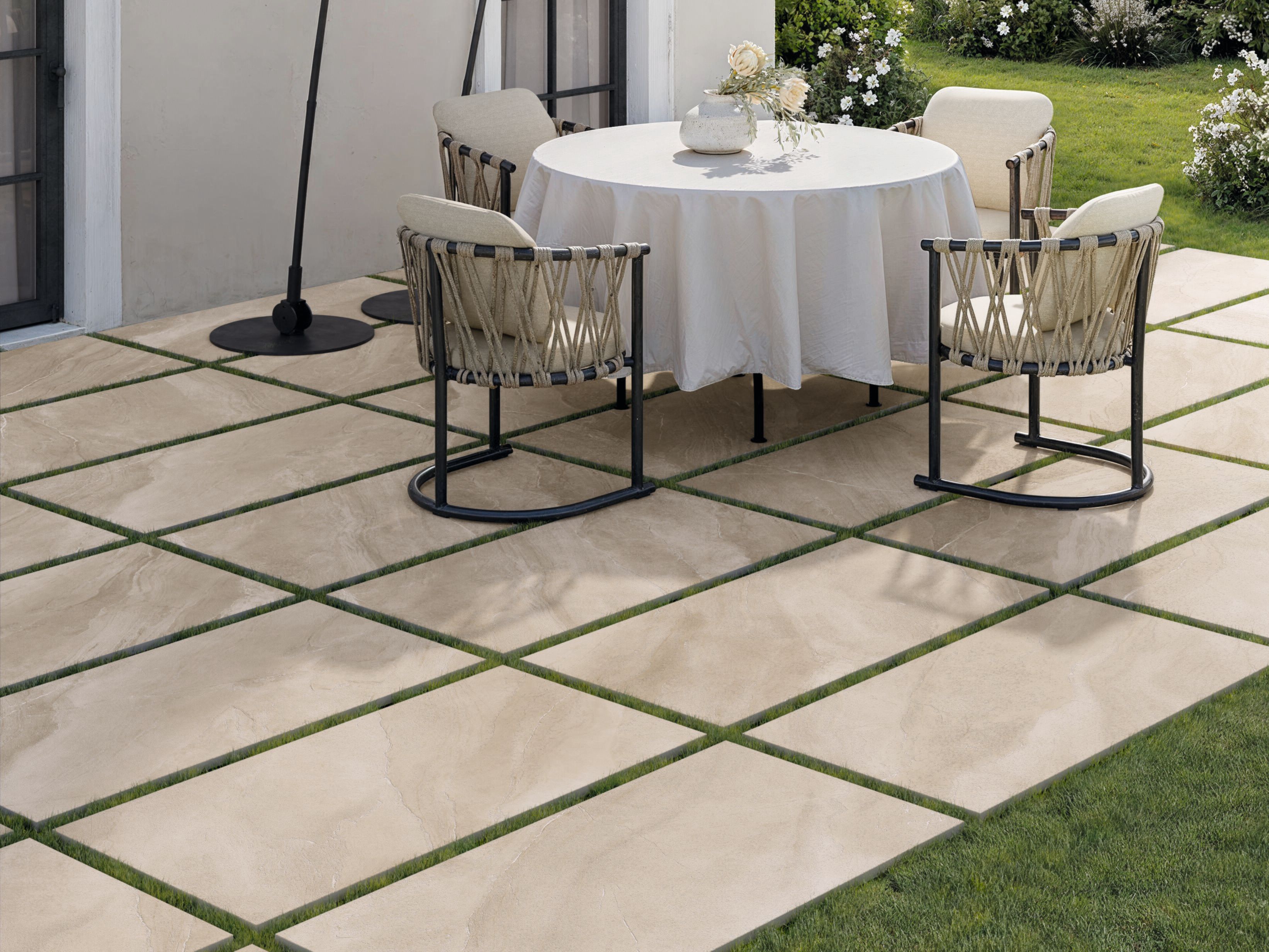 Напольное покрытие из керамогранита с эффектом камня CERAMICA FONDOVALLE 2.OUT ARCH-00143608