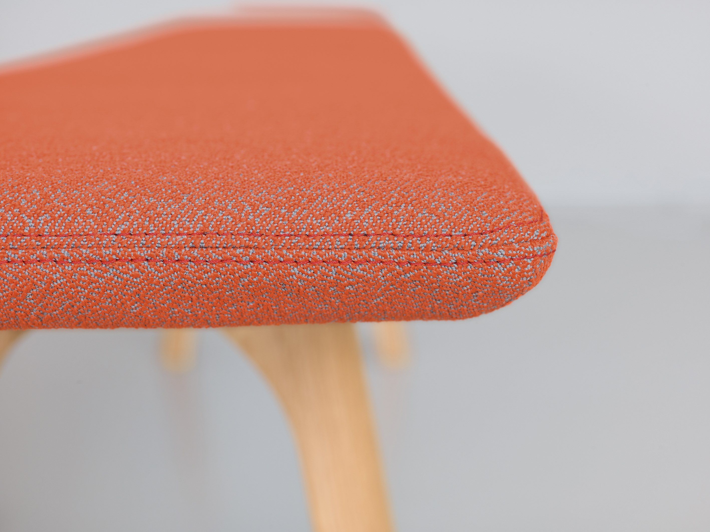 Мягкая скамейка из массива дерева ZEITRAUM ARCH-00135344 - Вид №7