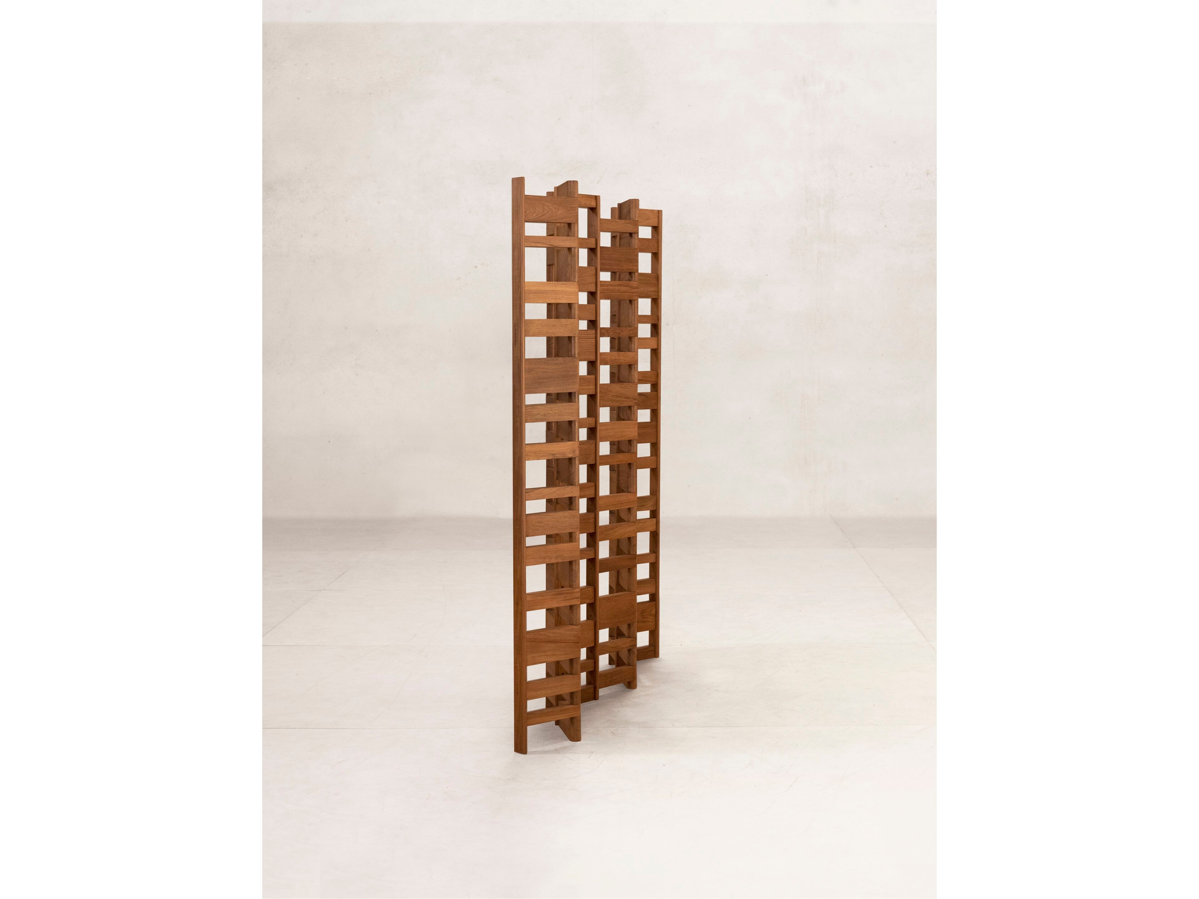 Разделитель комнаты из тикового дерева Phantom Hands X + L ARCH-00139797 - Вид №2