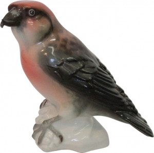 10580812 Императорский фарфоровый завод Скульптура "Клест Еловик" Фарфор твердый