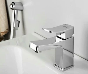 Aller 1068 Смеситель для умывальника с гигиенической лейкой