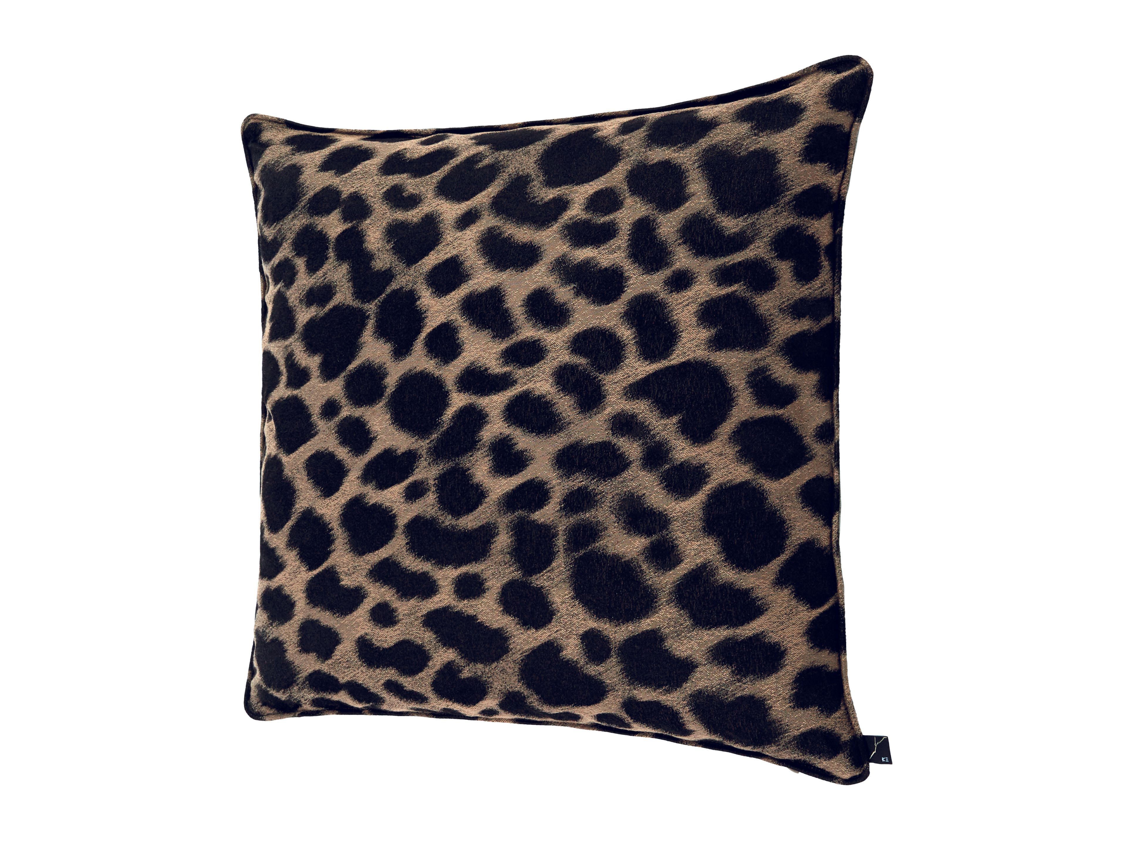 Квадратная подушка K-3 Tora ARCH-00073033