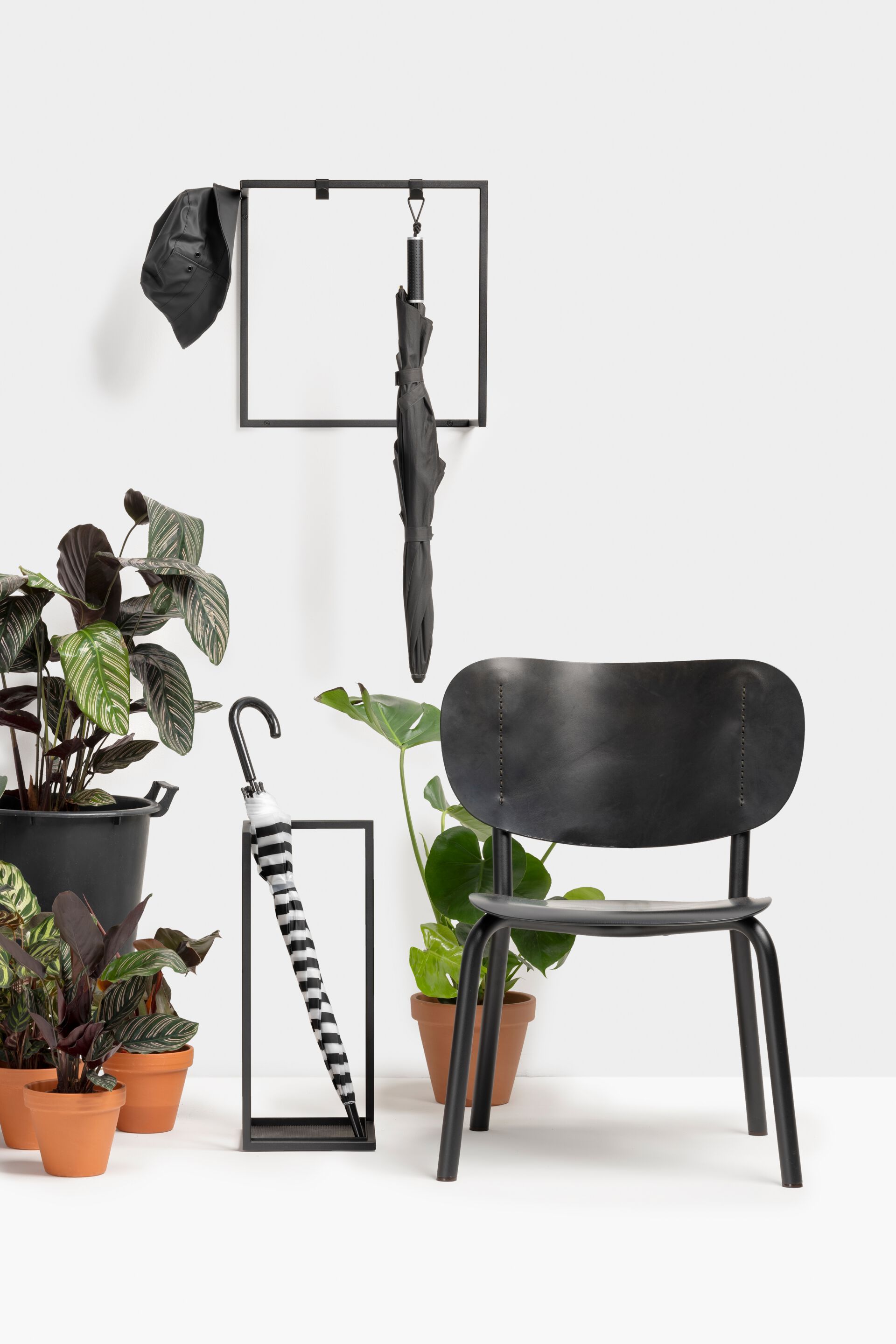 Стальная настенная вешалка с порошковым покрытием FUNCTIONALS рамка ARCH-00079930 - Вид №3