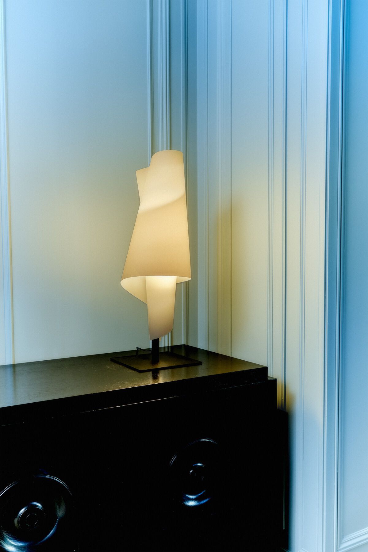 Бумажная светодиодная настольная лампа PARACHILNA Alta Costura ARCH-00069993 - Вид №8