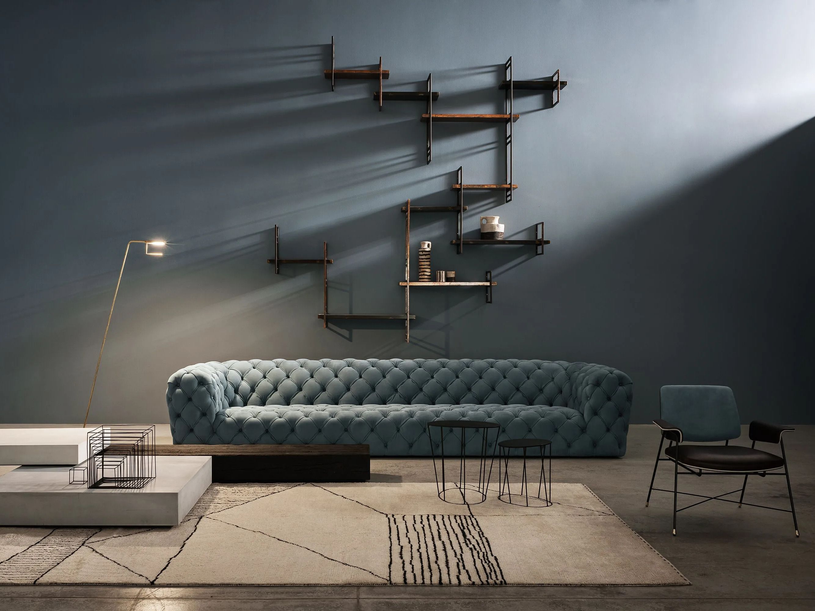 Кожаный линейный капитонный диван Baxter Chester moon ARCH-00091790 - Вид №1