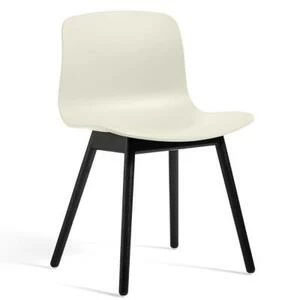 Стул AAC12, кремовый с черными ножками