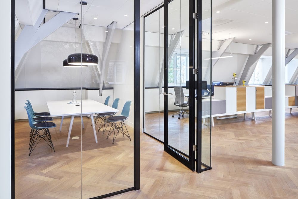 Стул из полипропилена с мягким сиденьем VITRA Eames Plastic Chair ARCH-00147160 - Вид №19