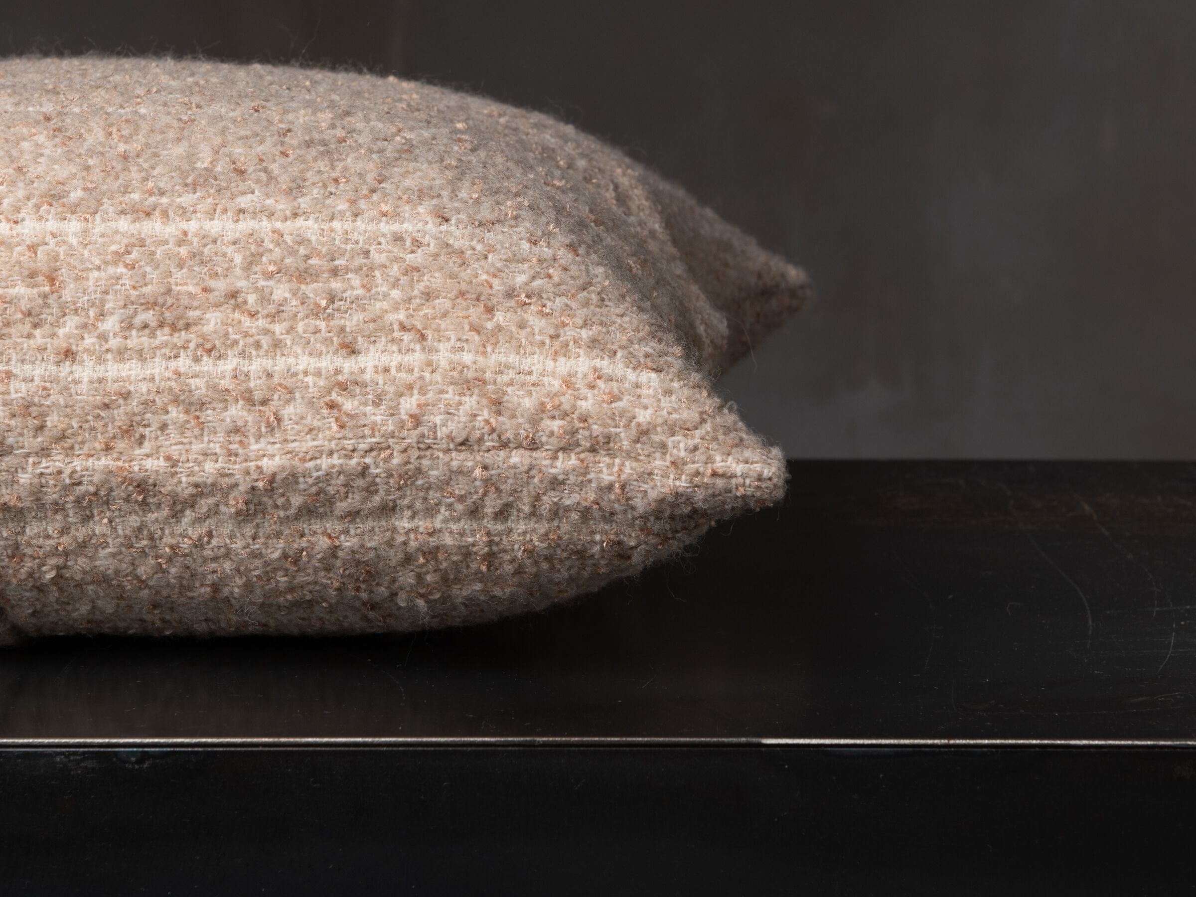 Квадратная шерстяная подушка The House of Lyria BENTIVOGLIO ARCH-00134378 - Вид №2