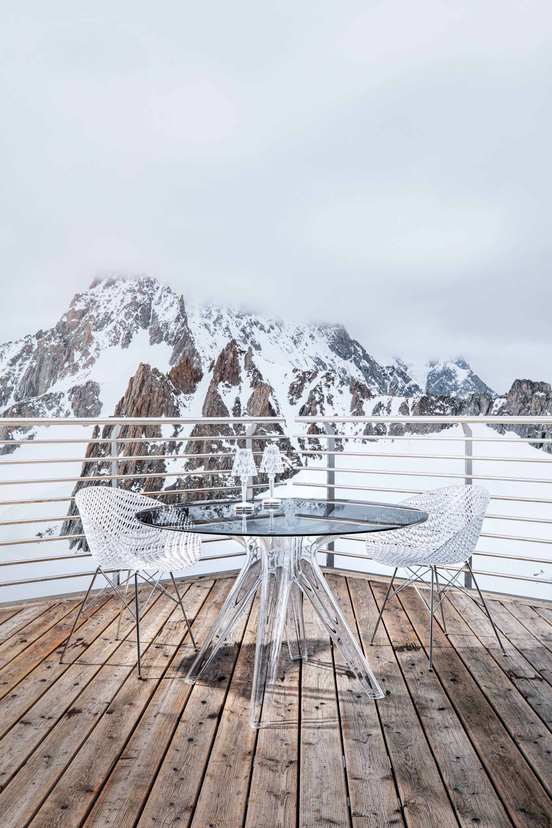 Круглый стол из хрусталя и инженерного пластика Kartell SIR GIO ARCH-00106990 - Вид №3