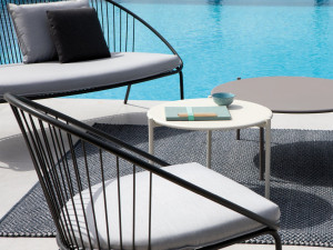 Алюминиевый круглый журнальный столик