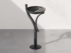 Стальная пепельница для общественных мест