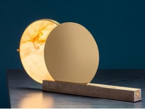 Catellani & Smith Настольная светодиодная лампа из алебастра и латуни Alchemie Aht