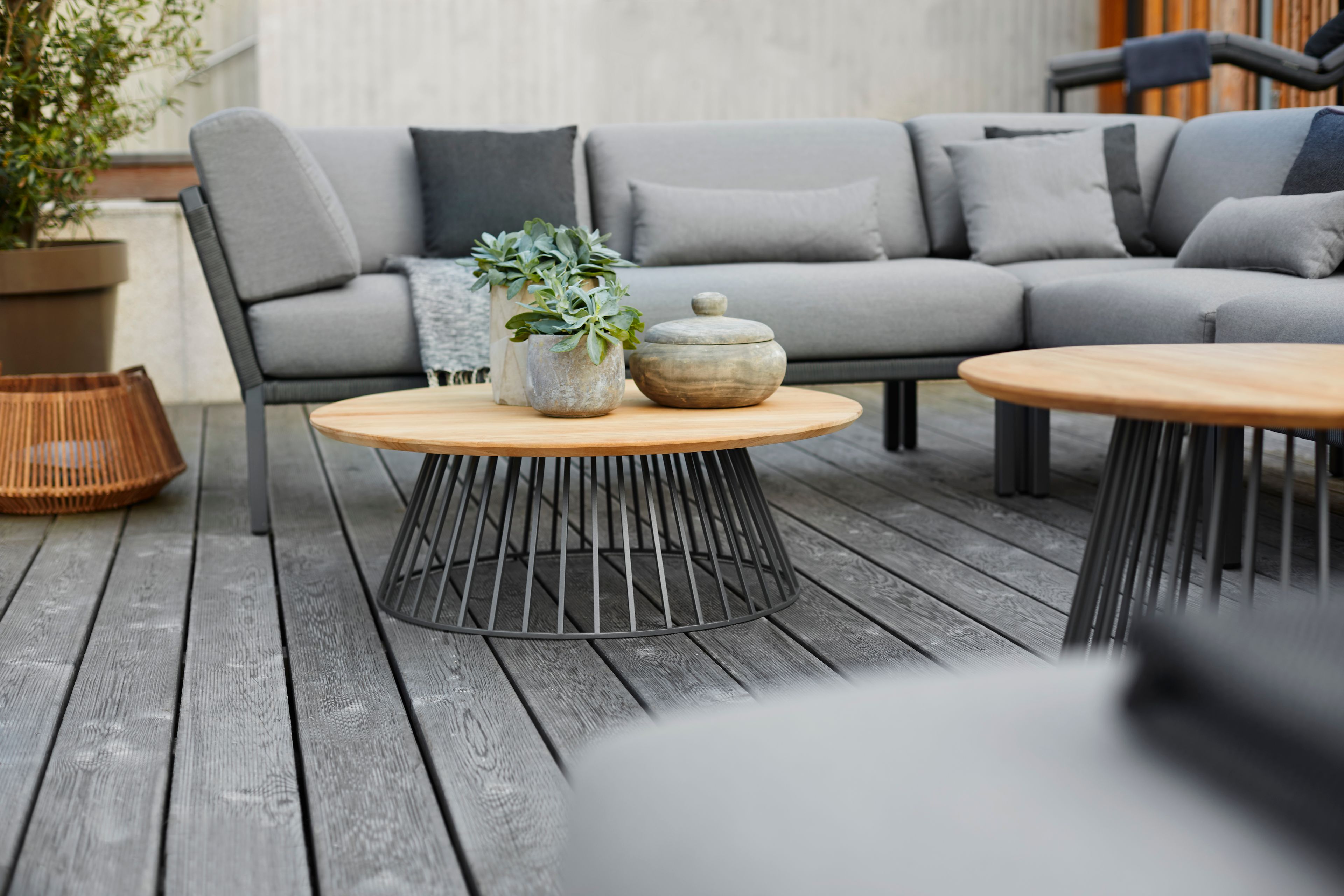 Круглый стол из тикового дерева solpuri сетка ARCH-00151740 - Вид №2