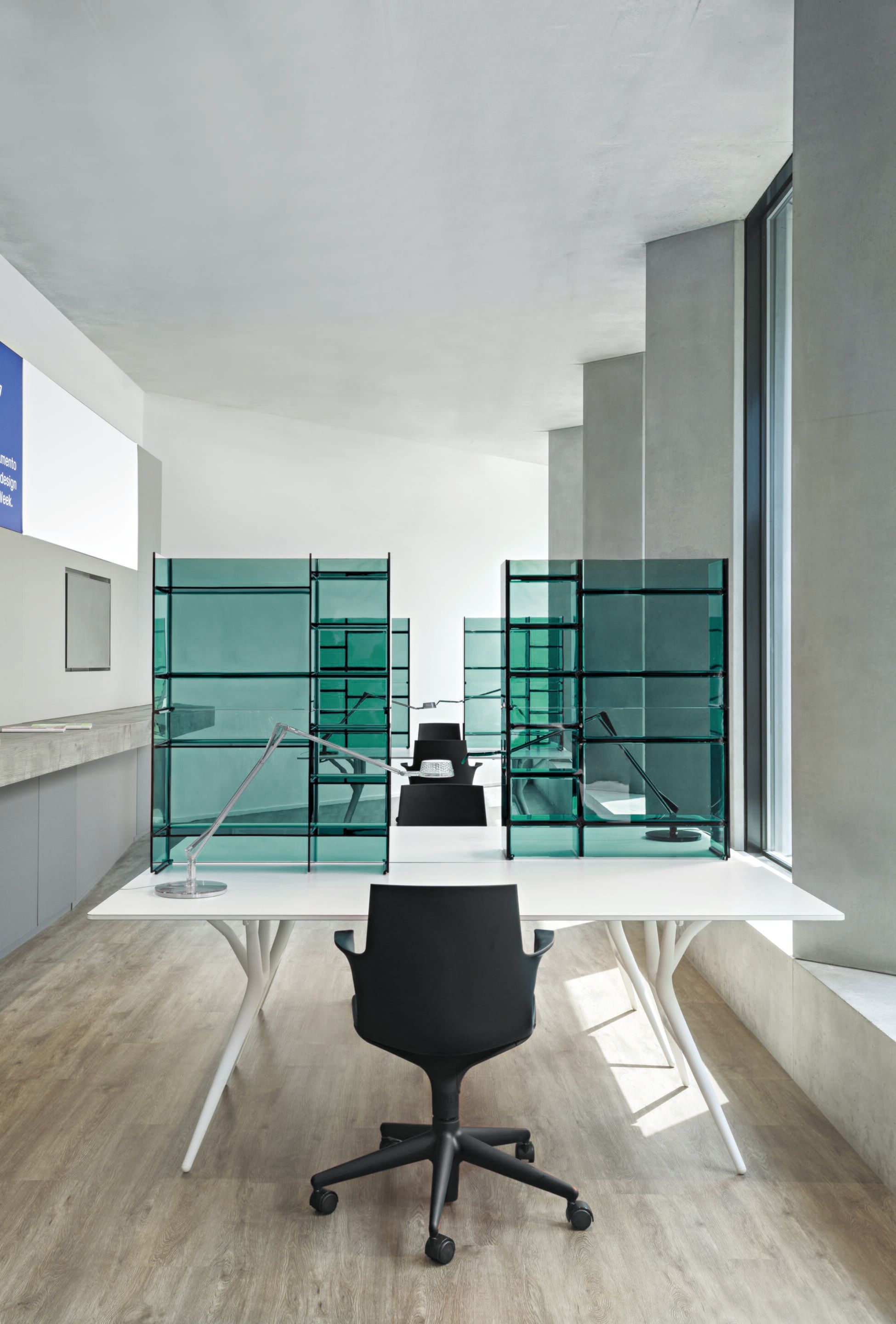 Складной стол из алюминия и полипропилена Kartell SPOON ARCH-00114824 - Вид №1