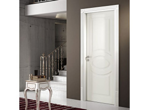 Лакированная распашная дверь