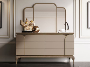 Деревянный комод