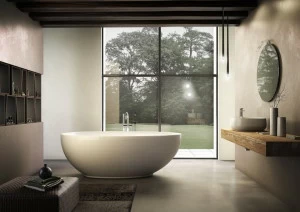 Jacuzzi® Отдельностоящая овальная акриловая ванна