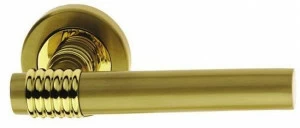 Pasini Ручка из латуни на розетке Mistral 3081