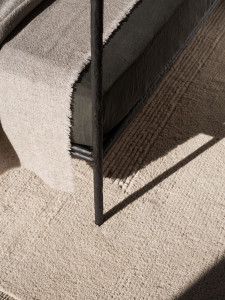 Двуспальная кровать из кованого железа с мягким изголовьем