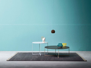 Круглый журнальный столик