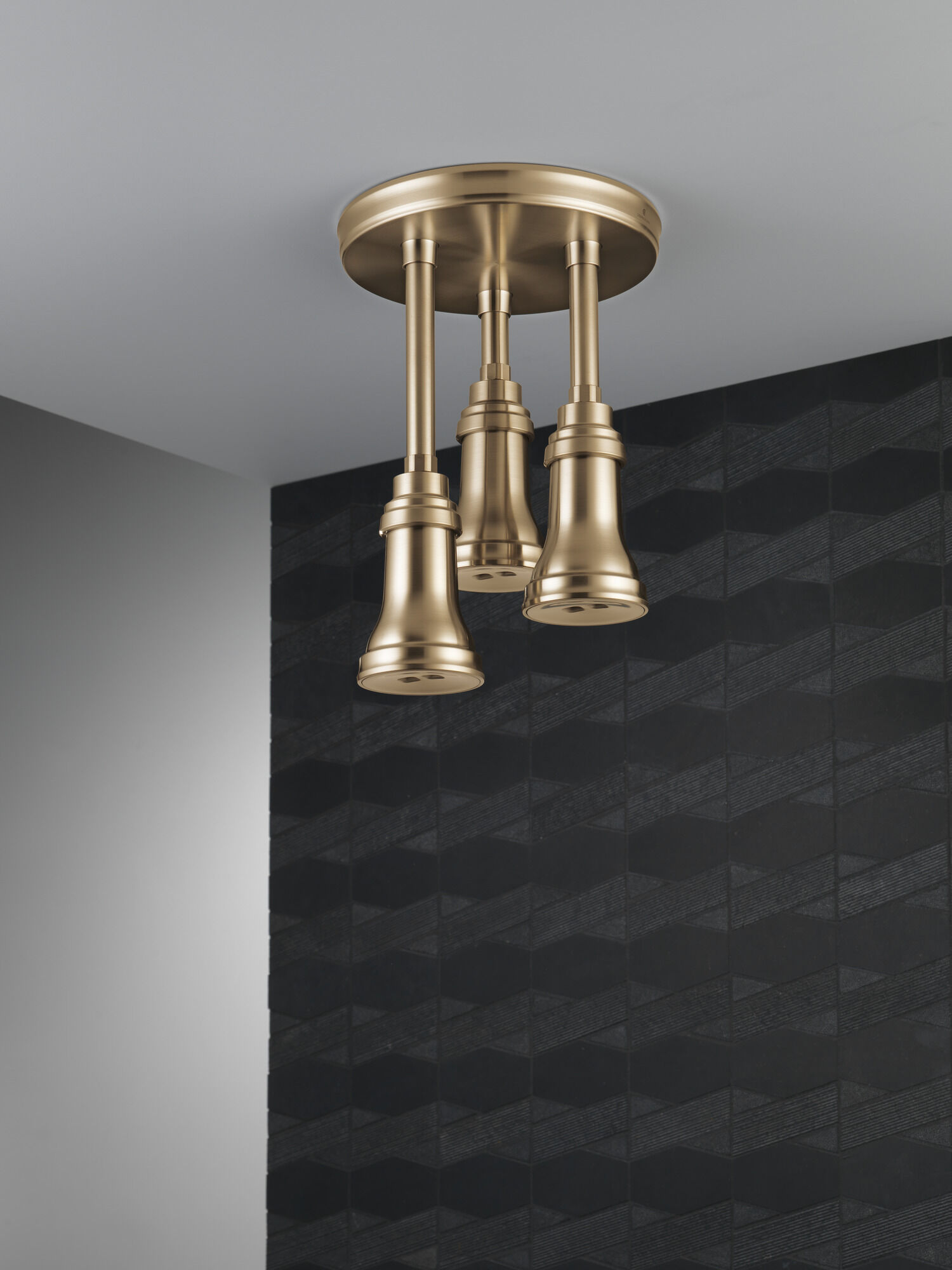 57190-CZ25 H2Okinetic® Подвесная душевая лейка Raincan Delta Faucet Universal Showering Шампанское бронза  - Вид №4