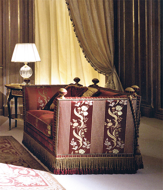 Кресло  COLOMBOSTILE 0132 PL CLASSICO