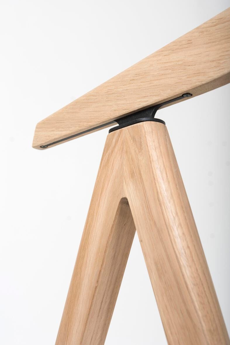 Дубовый стул с подлокотниками с открытой спинкой Gazzda Ava ARCH-00111958 - Вид №6