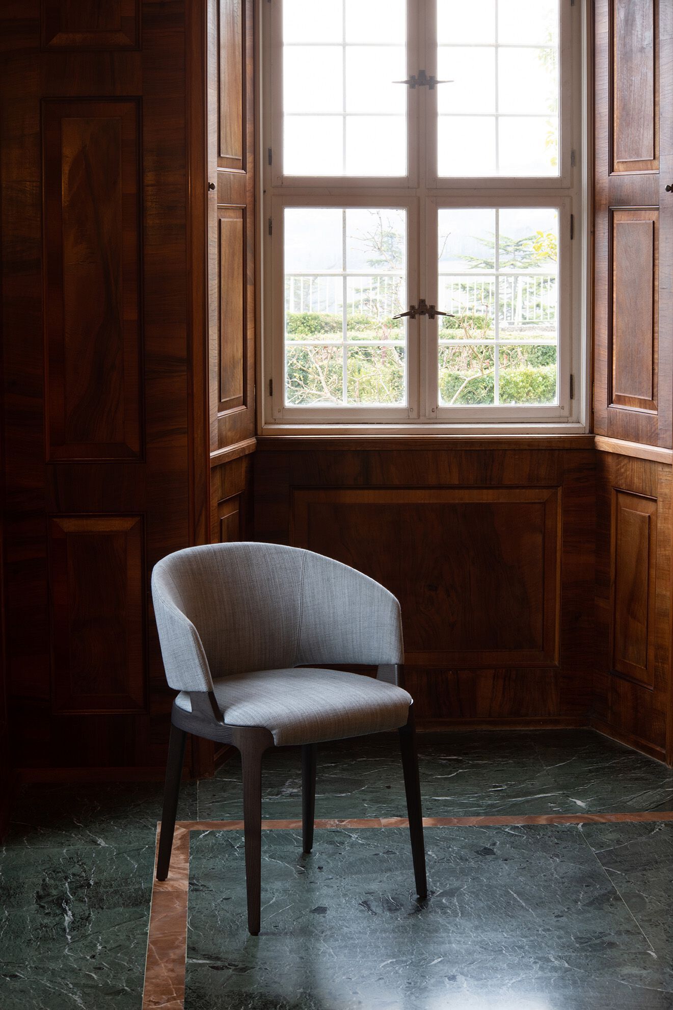 Мягкое тканевое кресло с подлокотниками Potocco ARCH-00124888 - Вид №2